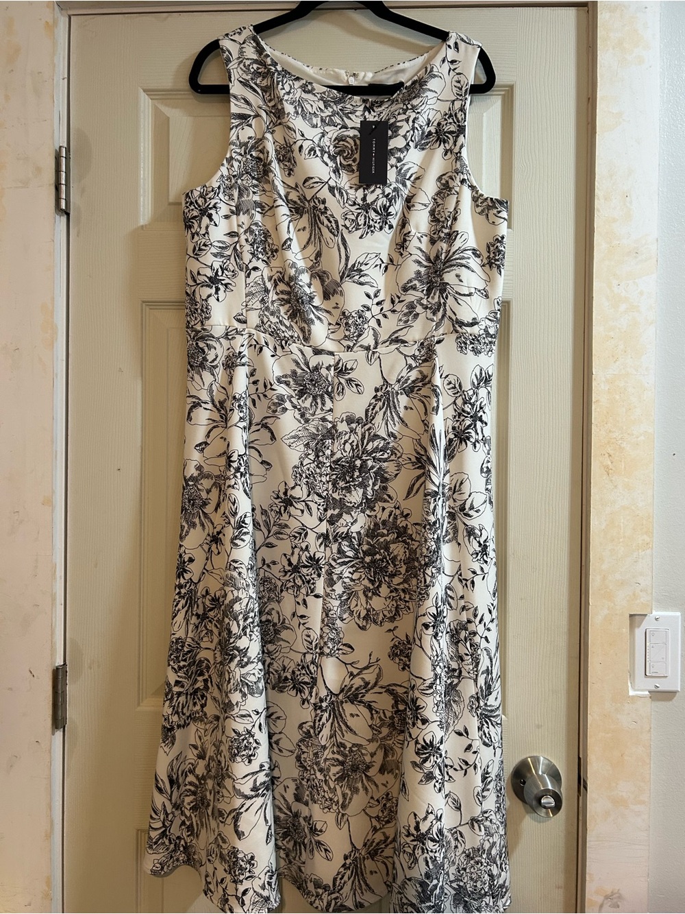 Tommy Hilfiger Black & White Floral Midi Fit And Flare Dress